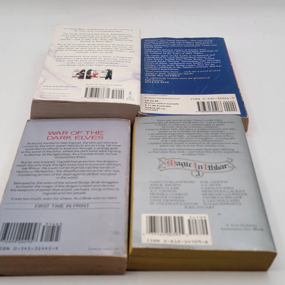 Brent Weeks Elizabeth Boyer Fantasy Book Lot 4 Paperbacks Epic‎ Magic Good